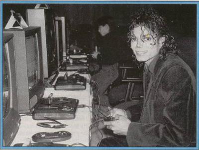 Michael_Jackson_joue_a_la_SEGA.jpg